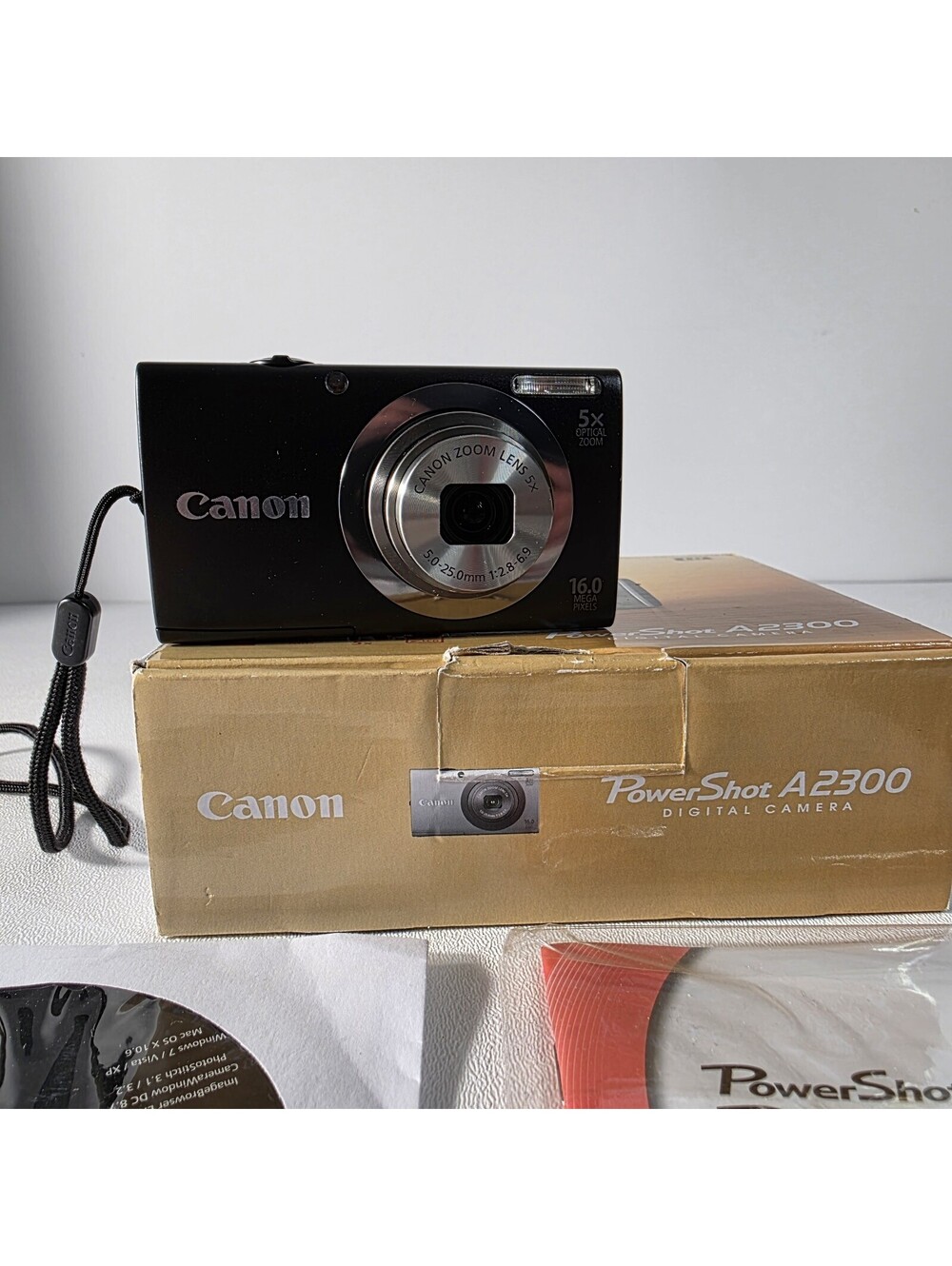 "Near MINT" Canon Power Shot A2300 HD Black 16.0MP Compact Digital Camera Bundle